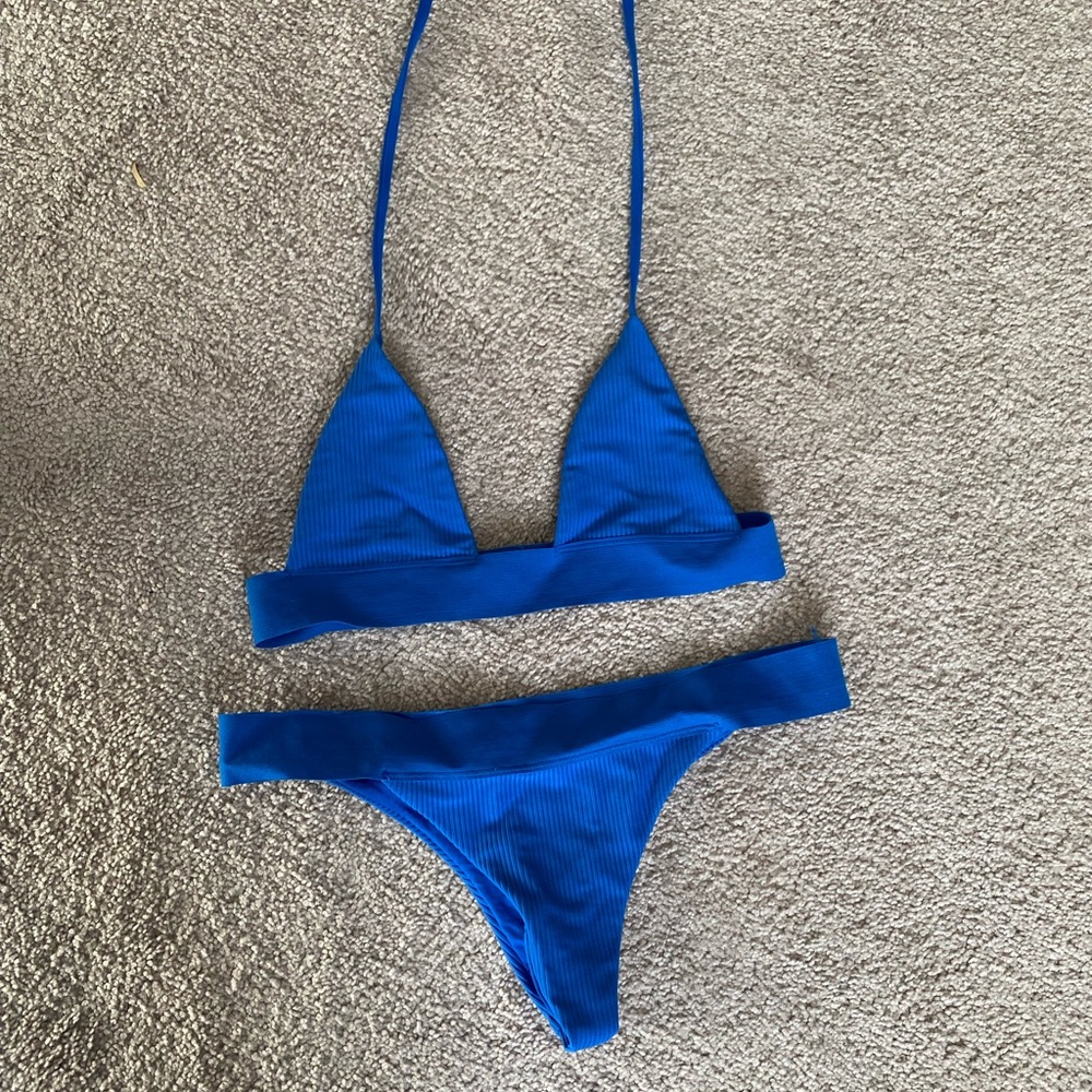 FRANKIES BIKINI SET